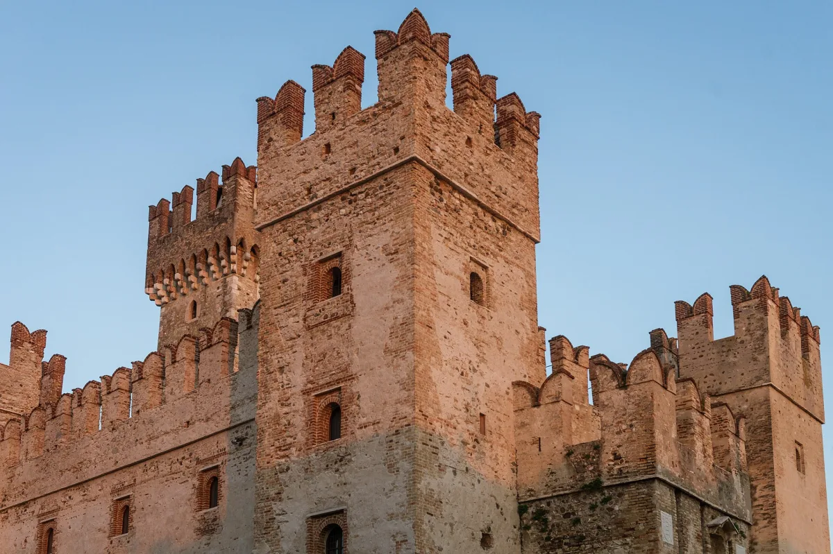 Tramonto Sirmione: i migliori punti panoramici e consigli utili