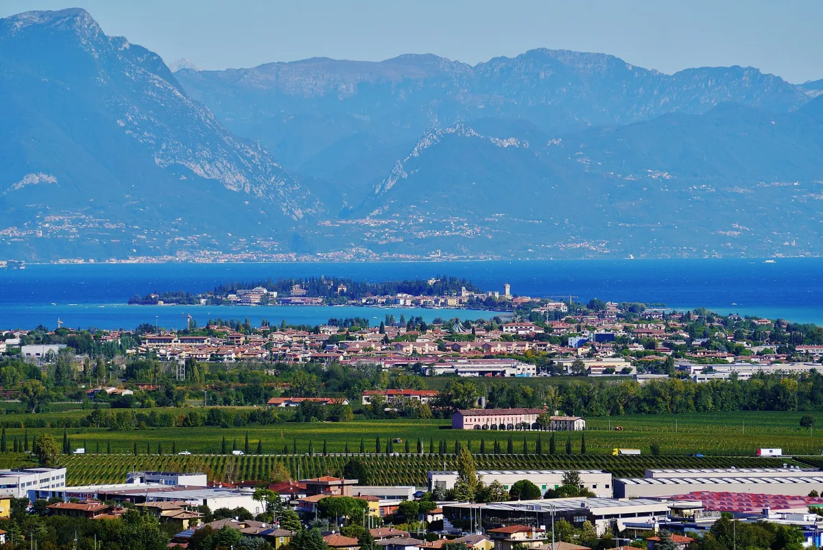 Quando andare a Sirmione: guida ai periodi migliori 2026